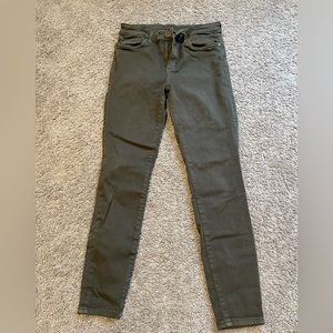 KUT size 6 dark green jegging